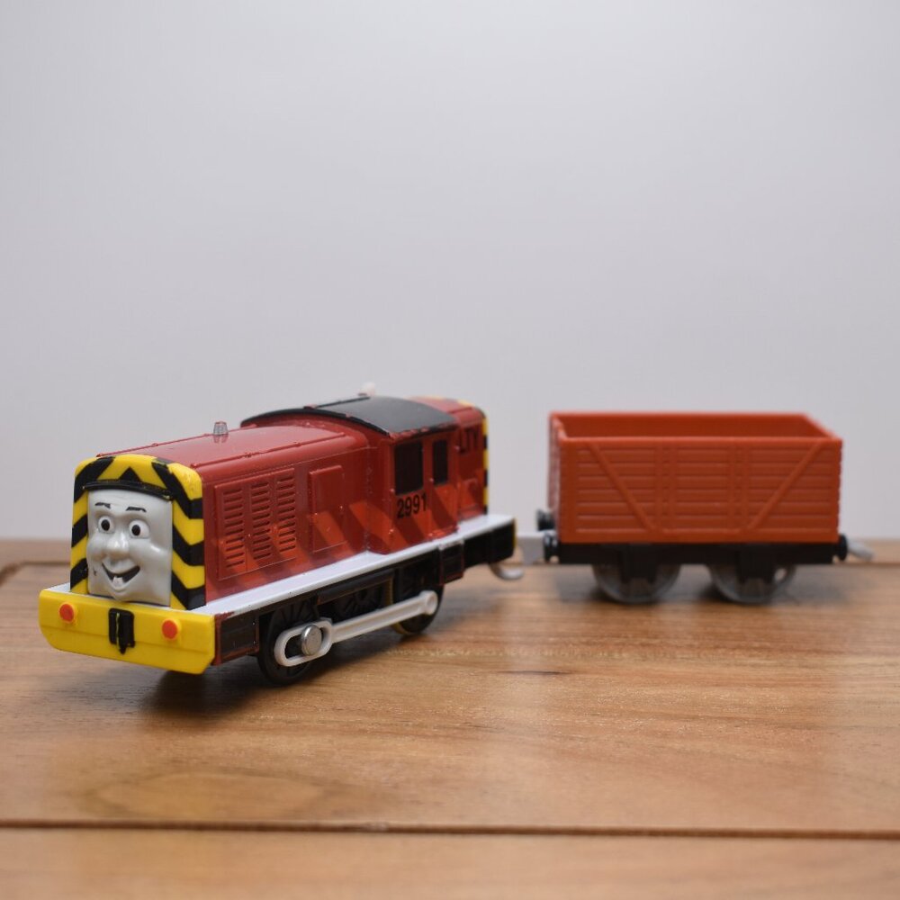 Salty Tomy Motorized Trackmaster Train Engine Thomas & Friends Battery Operated